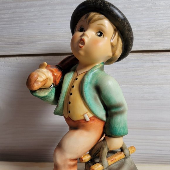 hummel figurine "merry wanderer" 7/0 TMK-6 5 3/4" Tall - Picture 1 of 6